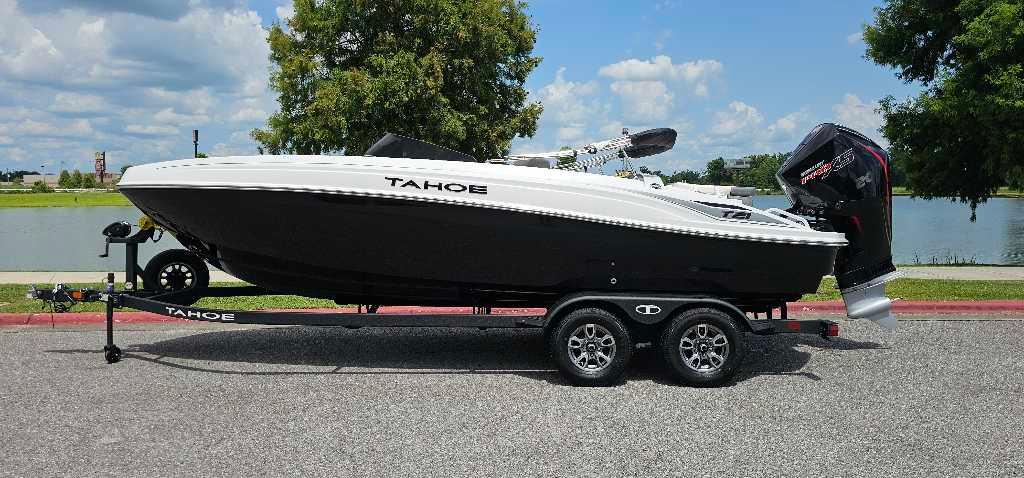 2025 TAHOE T21 | Bass Pro Shops